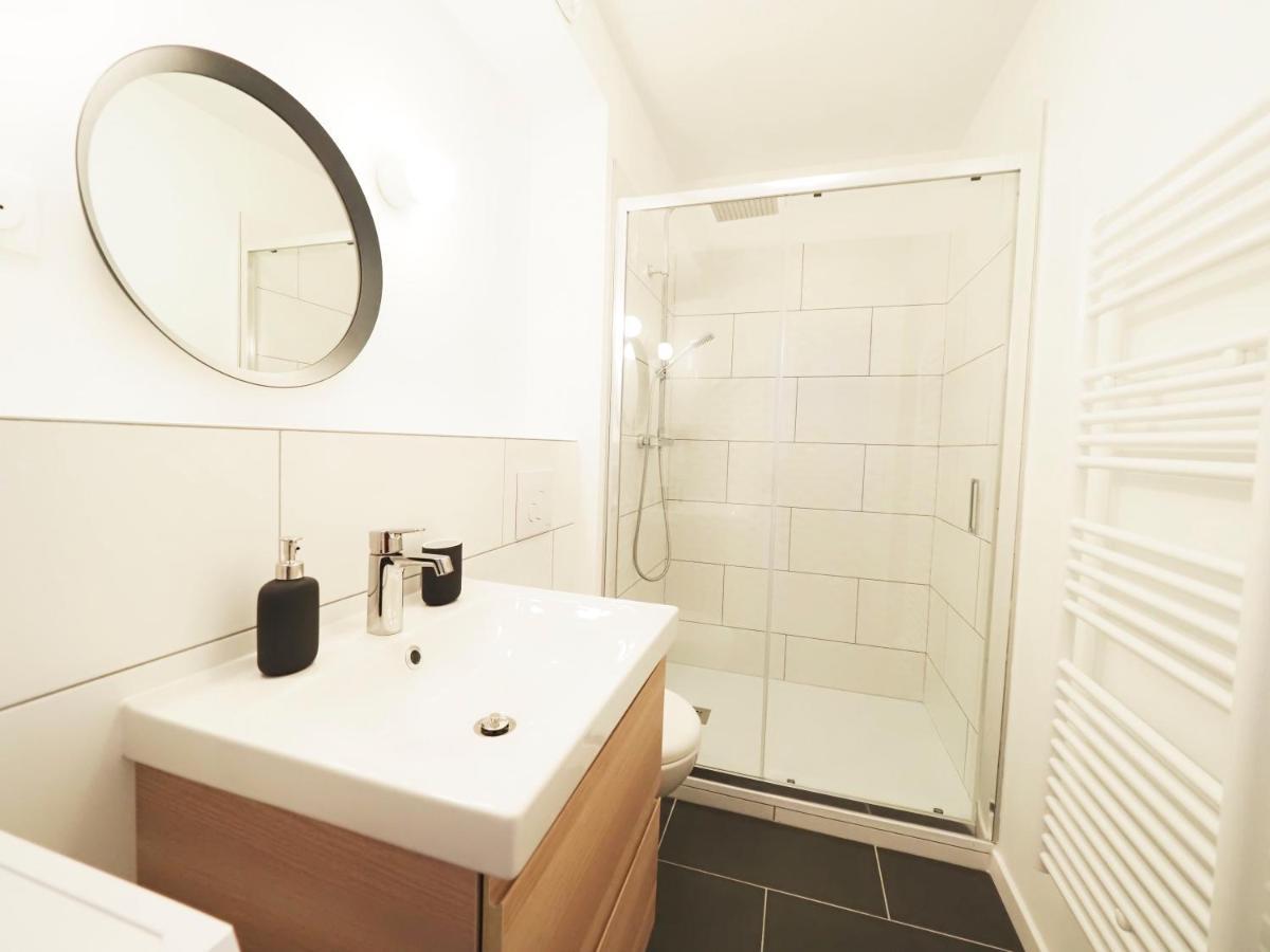 Stylish Sunrise : T3 Lumineux Au Coeur De Pau Apartment Екстериор снимка